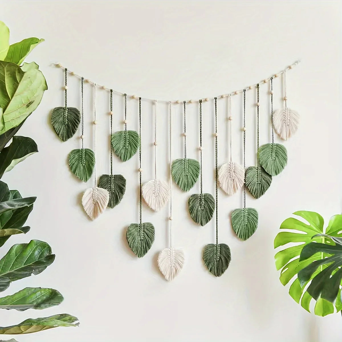 Modern Woven Wall Decor With Green Leaves And Bohemian Style
