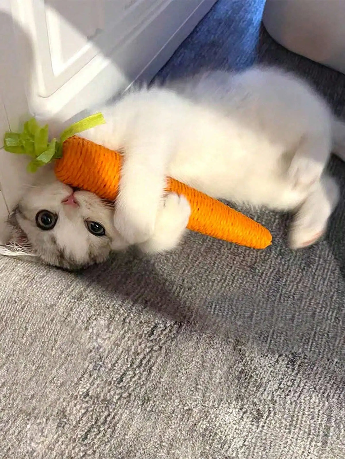 Carrot Paper Rope Cat Chew Toy